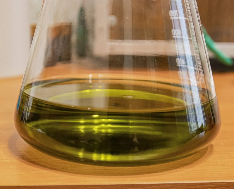 Цвет сульфата бриллиантового зелёного при разном pH