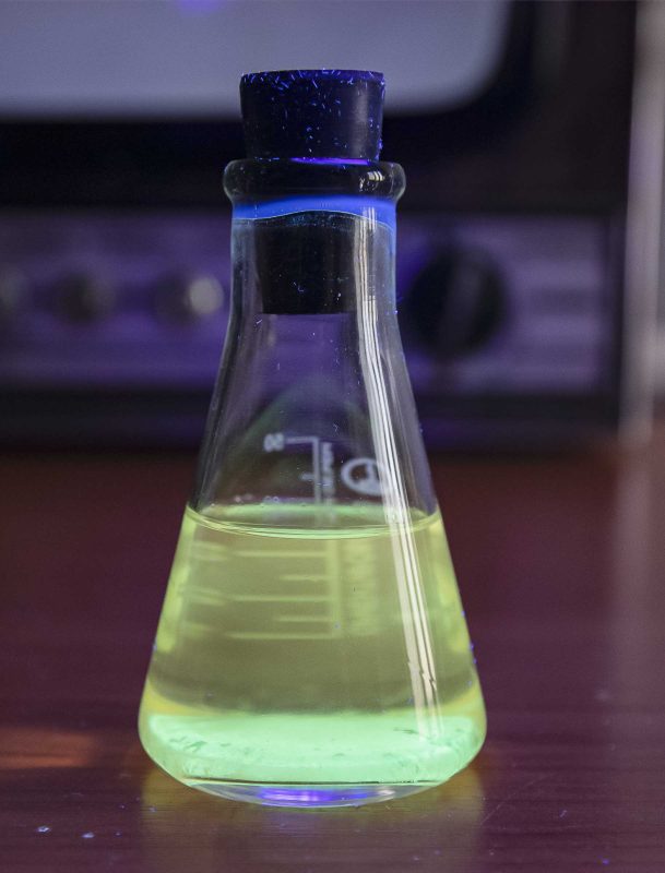 Флуоресценция 8-оксихинолината цинка